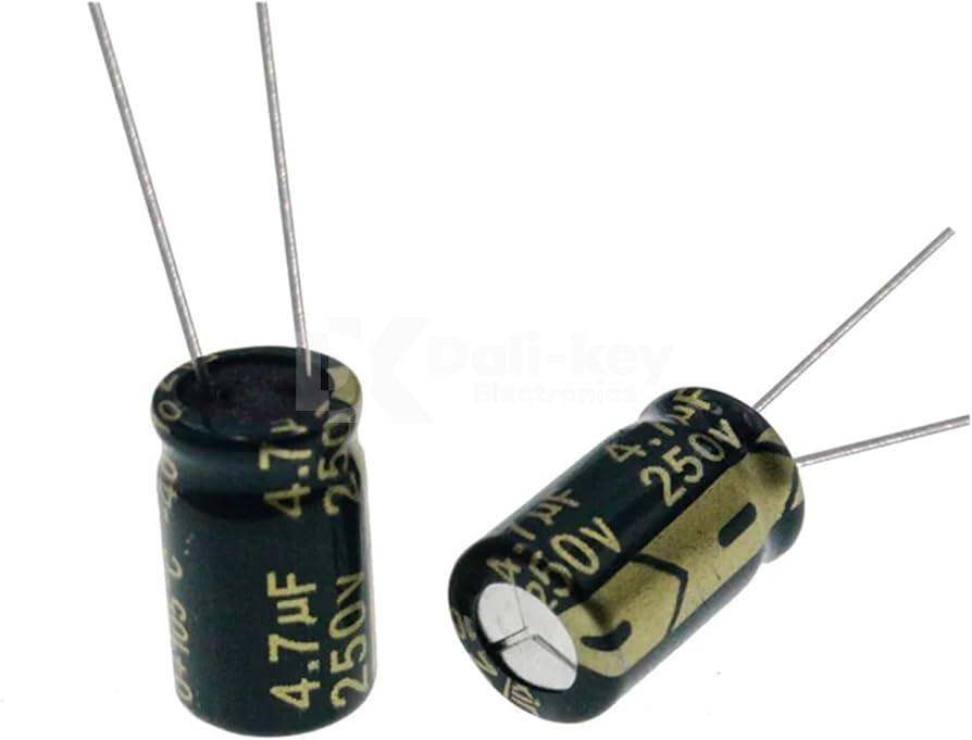 4.7uF250V.